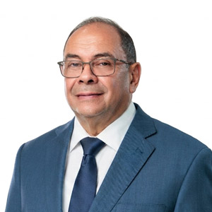 Sr. Andrés T. Bisonó Loveras