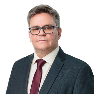 Dr. Fidel E. Guillén Gómez